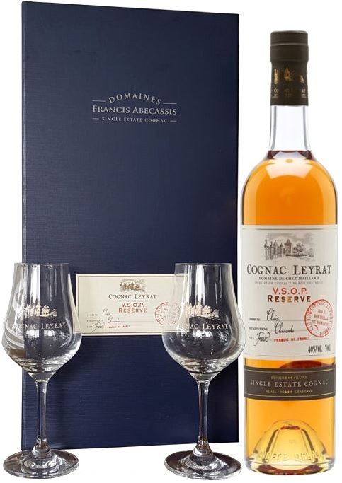 Leyrat VSOP Reserve, gift set with 2 glasses 0.7